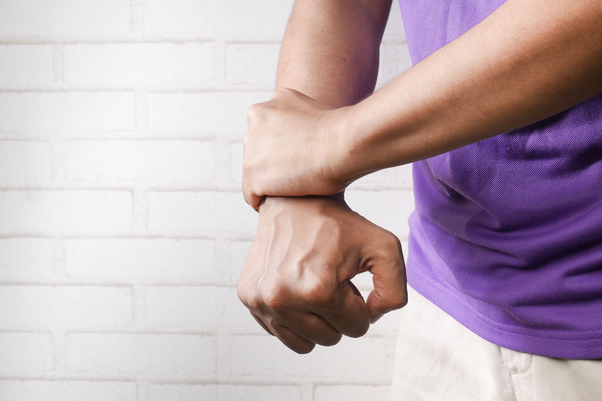 Hammer curls can help you build wrist strength. (Image via Unsplash/Towfiqu Barbhuiya)